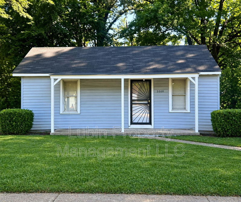 Memphis House: 2008 Whitney Ave