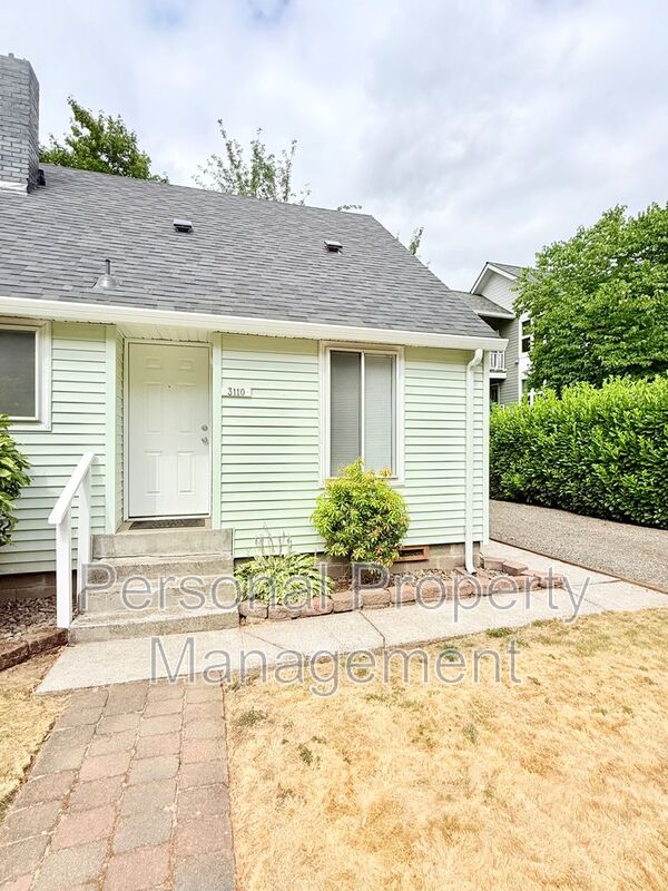 Vancouver Townhome: 3110 Thompson Ave.