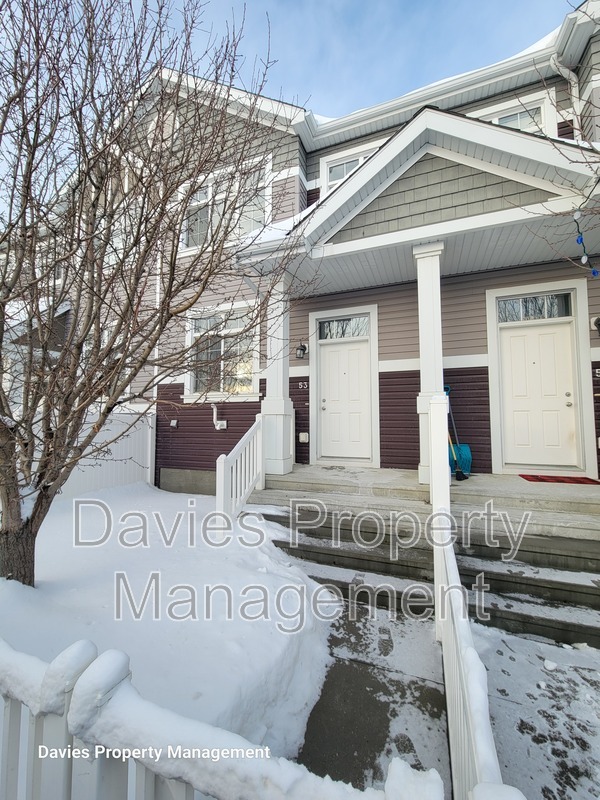 Edmonton Townhome: 9151 Shaw Way SW