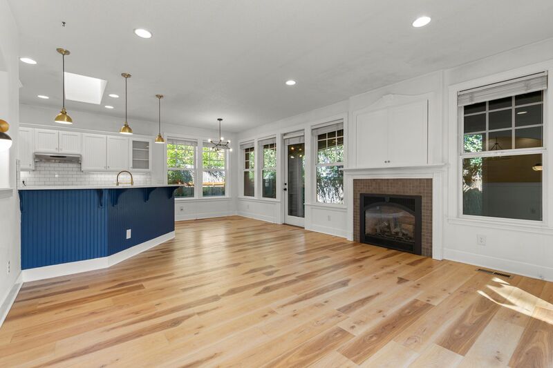 Portland House: 9628 N Exeter Ave