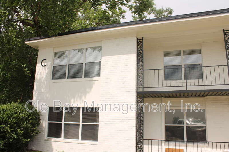 Mobile Condo: 4009 Old Shell Rd
