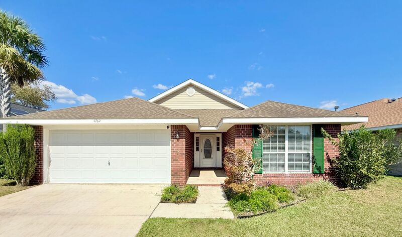 Milton House: 4762 Ribault Lane