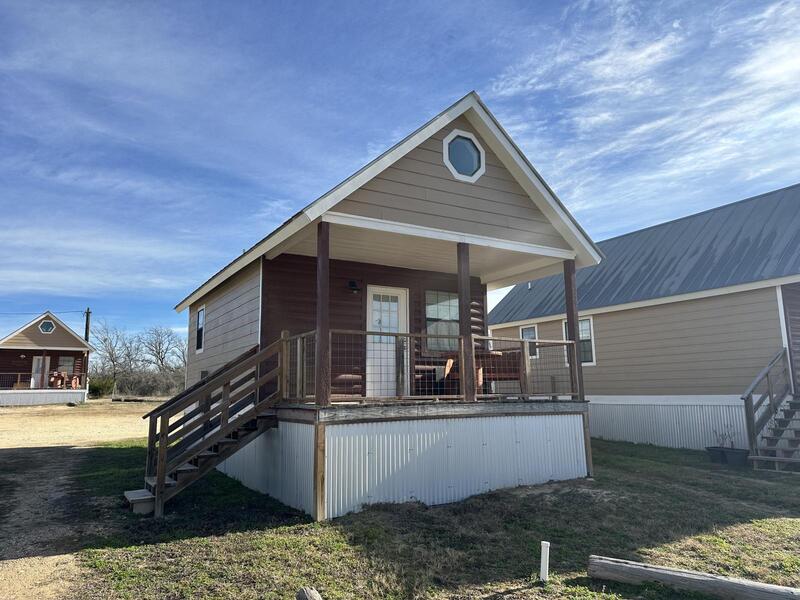 Bandera Condo: 2440 Tx 16 N