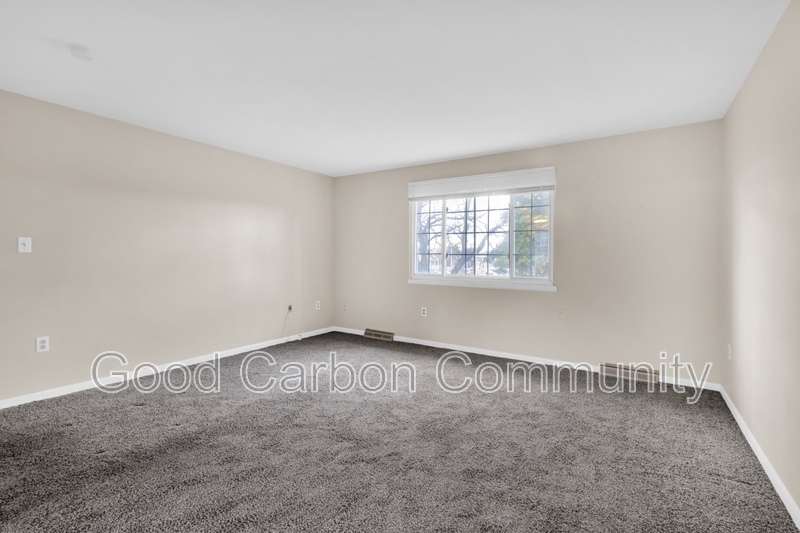 Amherst Condo: 298 Joe McCarthy Dr.