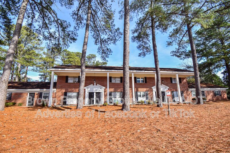 Fayetteville Condo: 2310 Barrington Cir