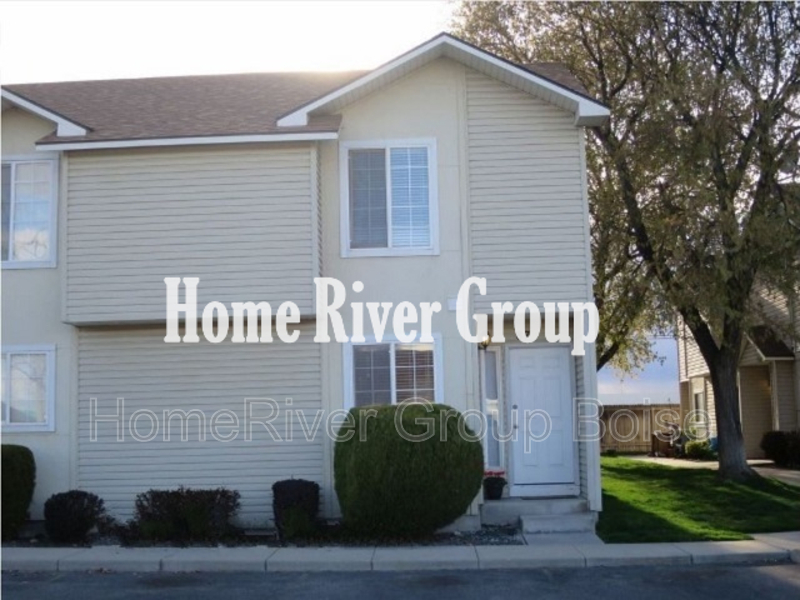 Meridian Townhome: 87 E King St