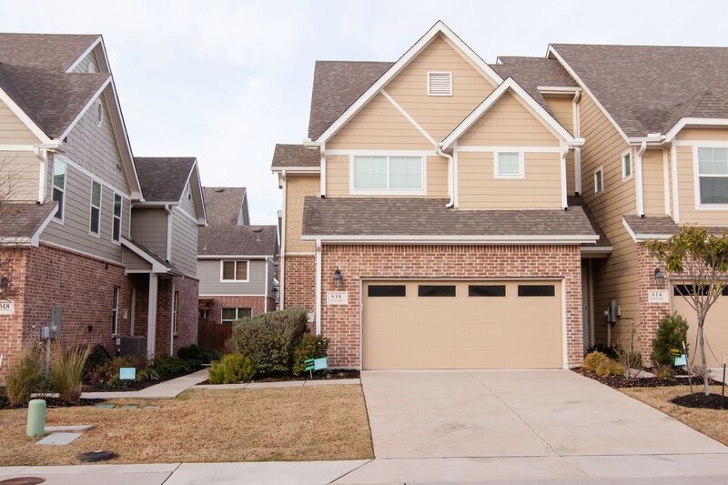 Wylie House: 616 Laurel Lane