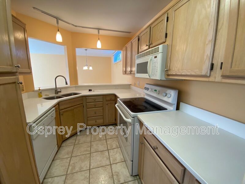 Your Ideal Coastal Retreat in Virginia Beach!