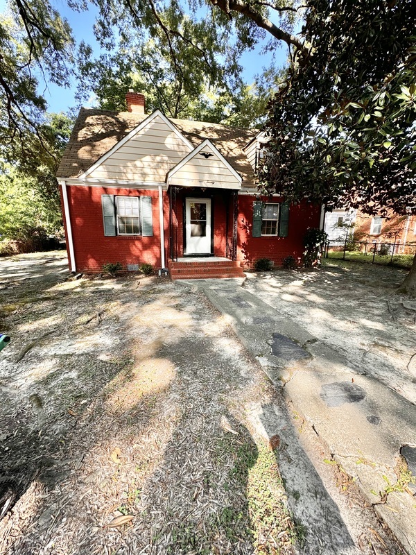 Richmond House: 3429 Ryburn Rd