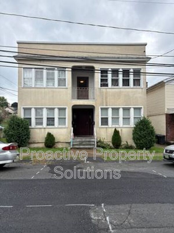 Scranton House: 532 F Cherry St