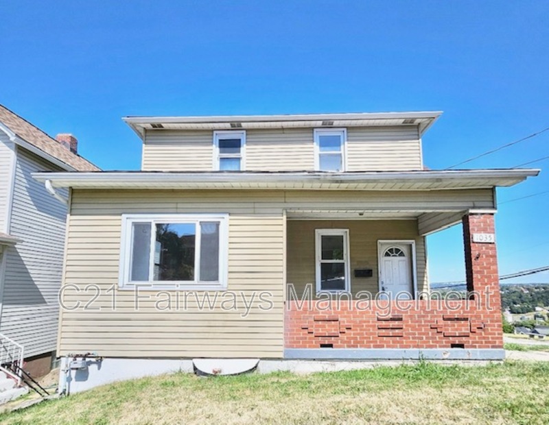 Port Vue House: 1035 Lysle Avenue