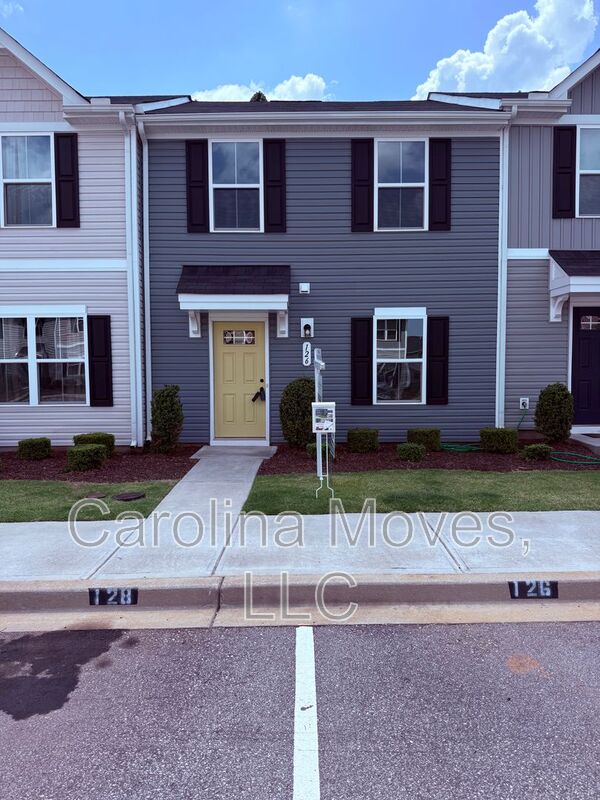 Greenville House: 126A Fernside Court