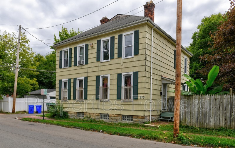 Columbus Condo: 673 E Sycamore St.