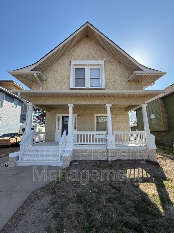 Lincoln House: 648 North 26th Street