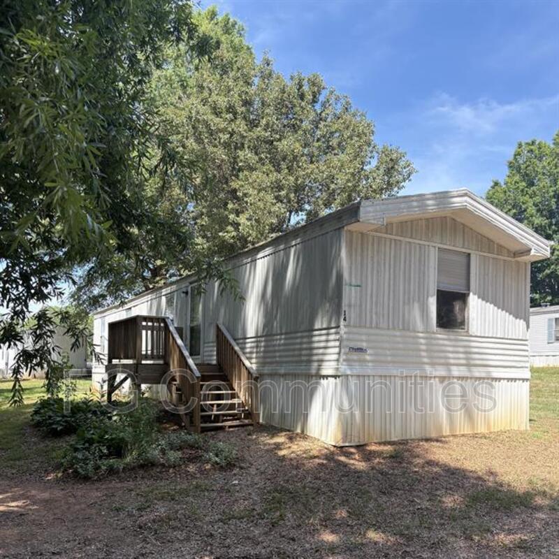 Morganton House: 1754 Zion Rd Unit 14