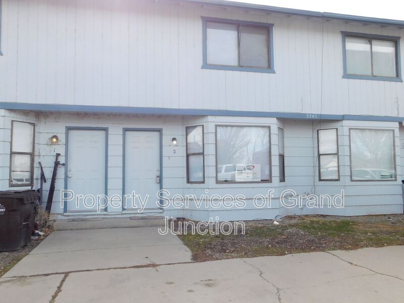 Clifton Condo: 3245 Downey Court