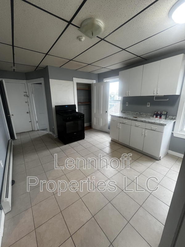 Lawrence Condo: 159-167 S Union Street - 161-3R