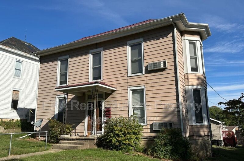 Hillsboro Condo: 152 Willow St. - 152 Willow St. Unit 1