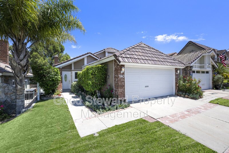 Anaheim Hills House: 140 S Birchwood St