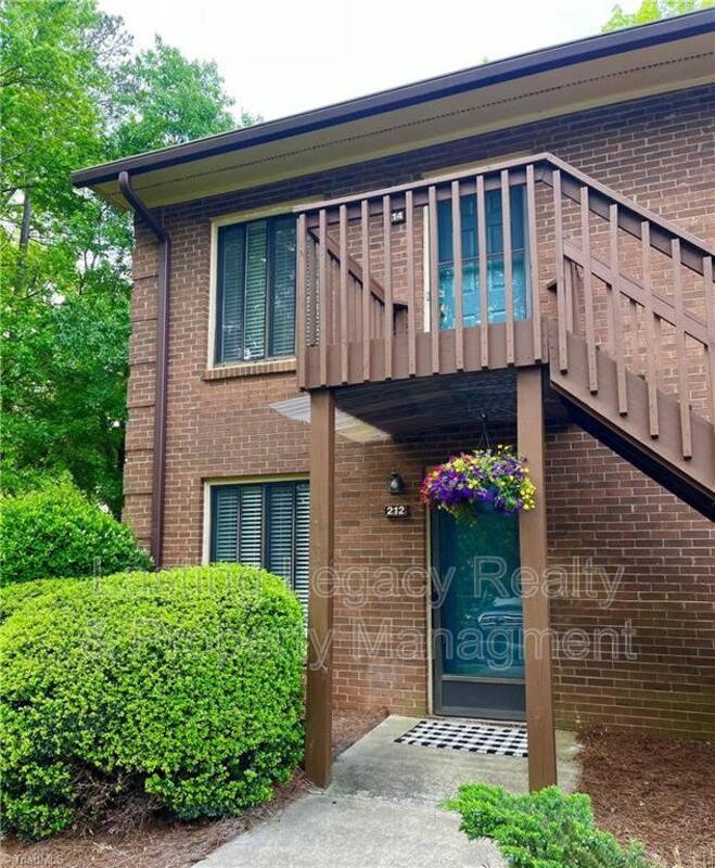 Winston Salem Condo: 212 Ridge Forest Ct