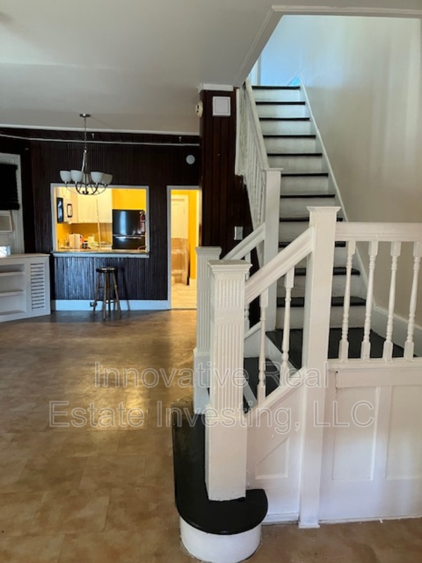 Philadelphia House: 6115 Lansdowne Avenue