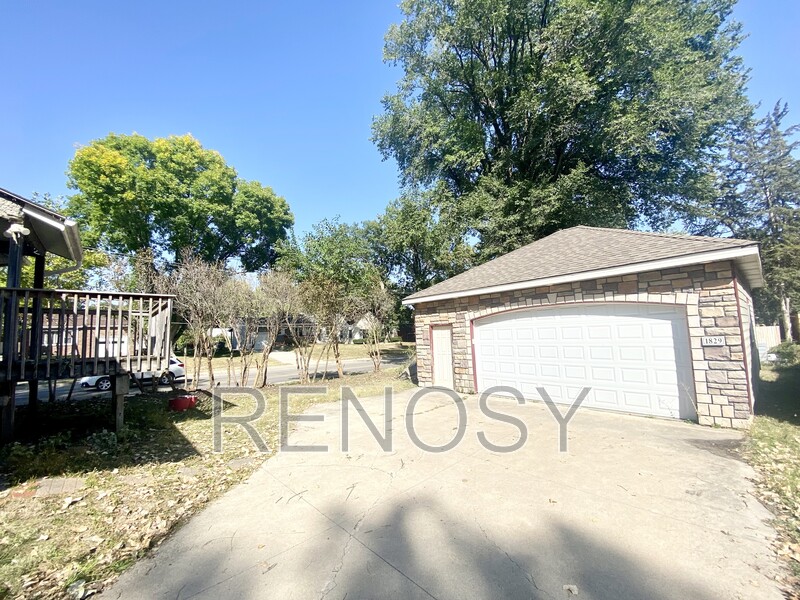 Des Moines House: 1829 48th Street