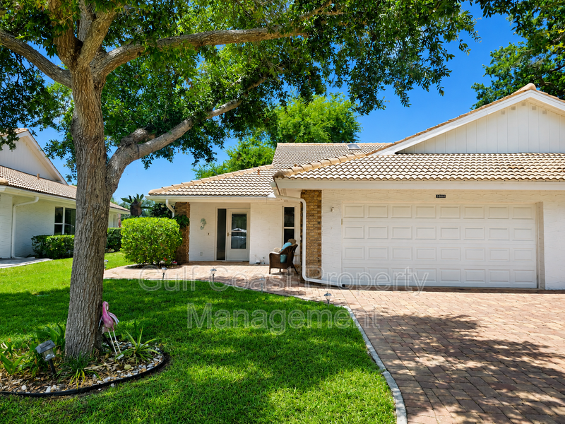 Bradenton Condo: 5808 Garden Lakes Drive
