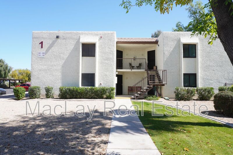 Paradise Valley Condo: 10444 N. 69th St.