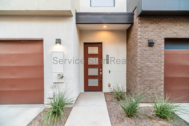 Tempe Townhome: 901 S Smith Rd