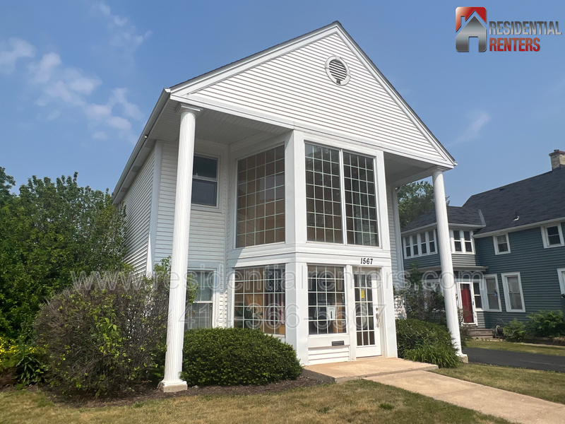 Grafton Condo: 1569 Wisconsin Ave