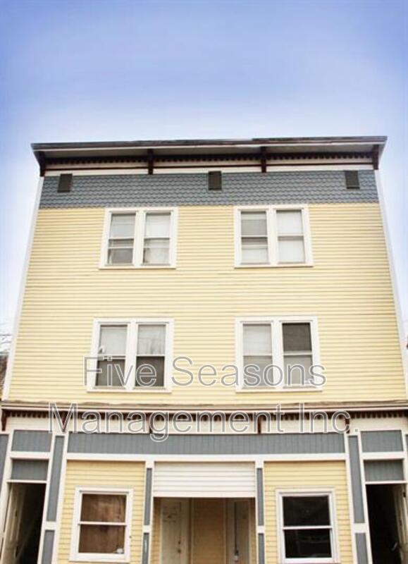 Burlington Condo: 67 King Street - A