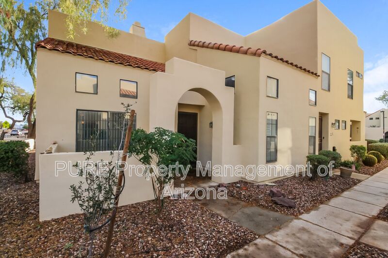 Chandler Townhome: 5665 W Galveston St 21