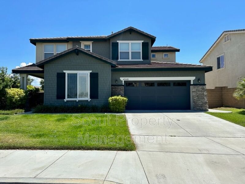 Temecula House: 45602 Magnolia Place