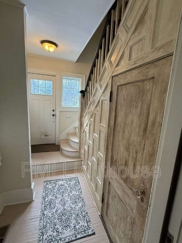 Huntington Condo: 145 Soundview Rd