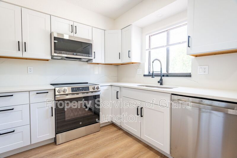 Clifton House: 3238 D 1/4 Road