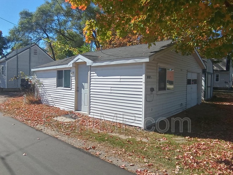 Mount Pleasant House: 612 1/2 North Arnold Street