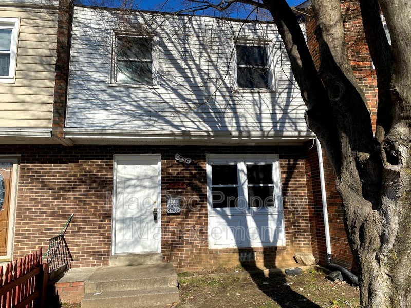 Woodbridge Townhome: 3456 Beale Ct