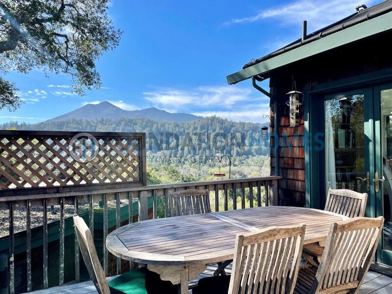 Ross House: 45A Laurel Grove Ave