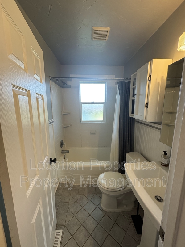 1740 Vermont Street, rental photo 10