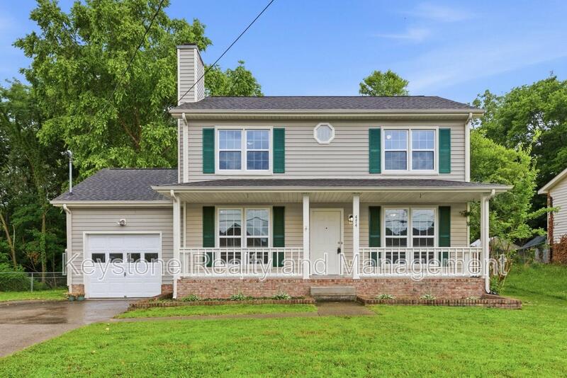 Clarksville House: 474 Bamburg Drive