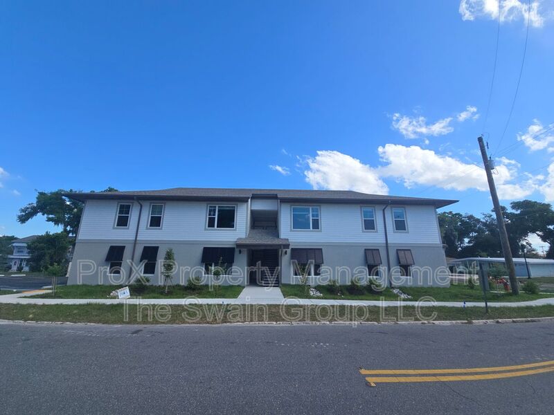 Winter Haven Condo: 701 Bates Ave SW