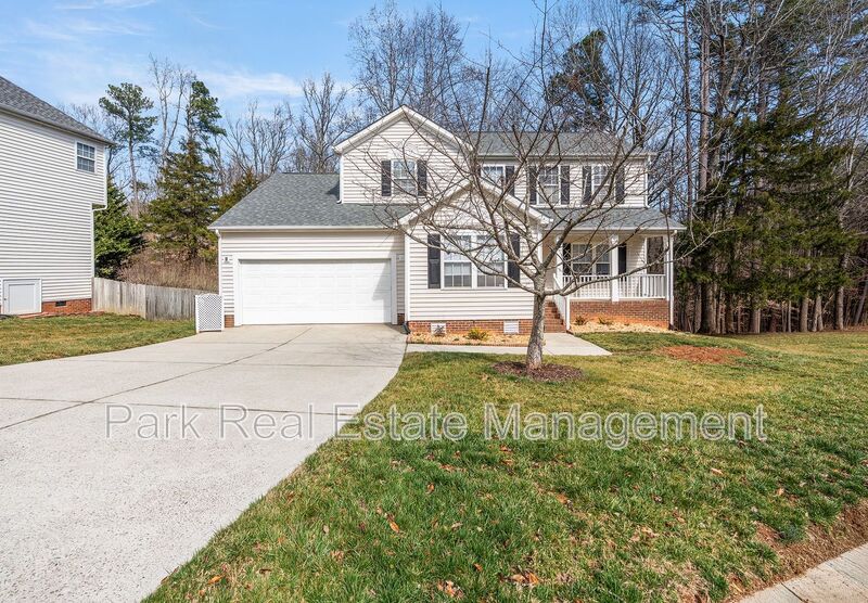 Chapel Hill House: 420 New Parkside Dr