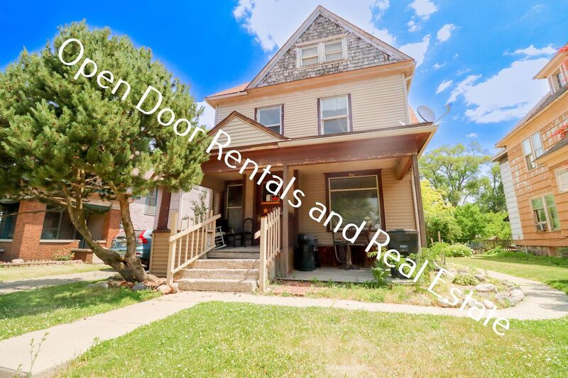 Kendallville Condo: 109 S State st