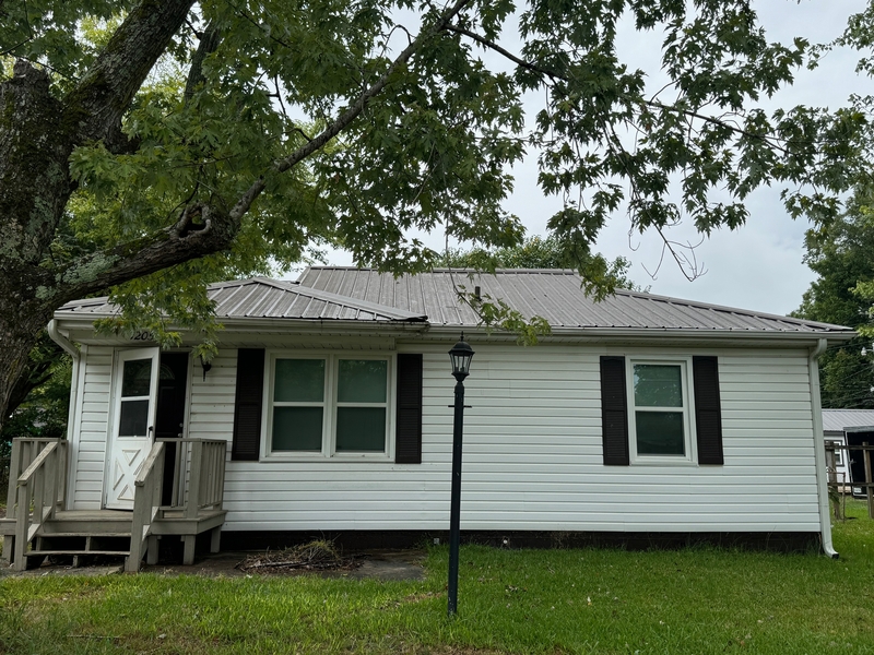 Decatur House: 1205 Broadus Avenue Southeast