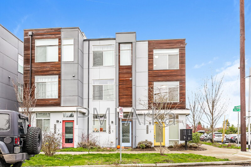 Seattle Townhome: 5962 36th Ave S