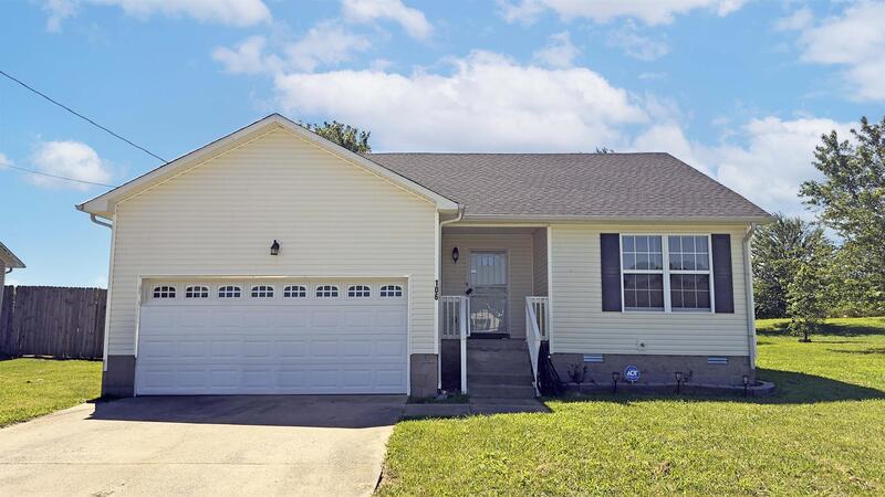 Oak Grove House: 106 Velvet Trail