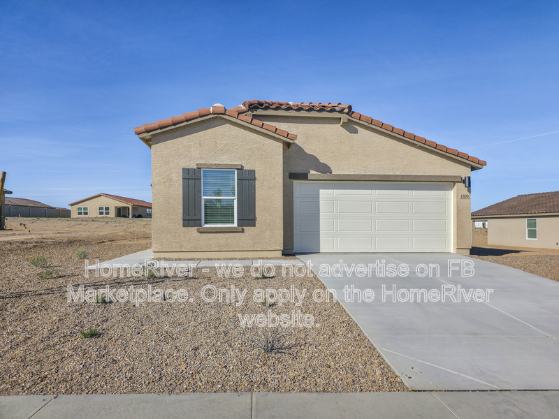 Wickenburg House: 1800 Yance Dr