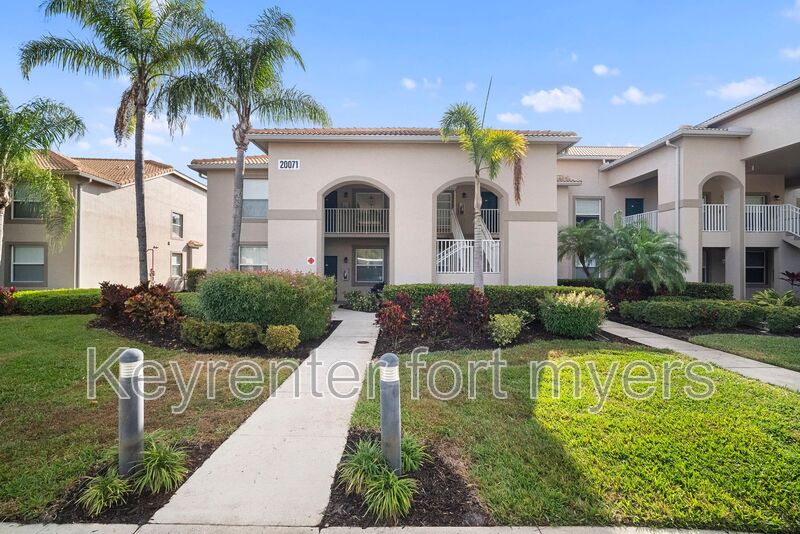 ESTERO House: 20071 Barletta LN