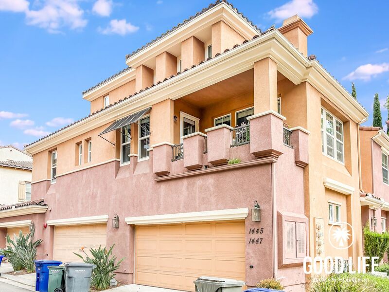 San Marcos House: 1446 Clearview Way
