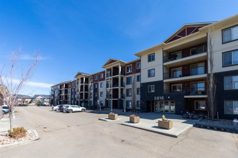 Edmonton Condo: 5816 MULLEN PLACE  NW